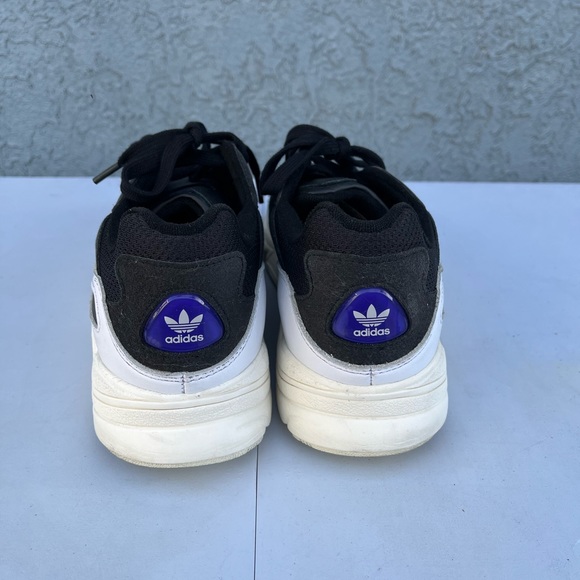 Adidas Yung 96 Sneakers - Picture 4 of 7